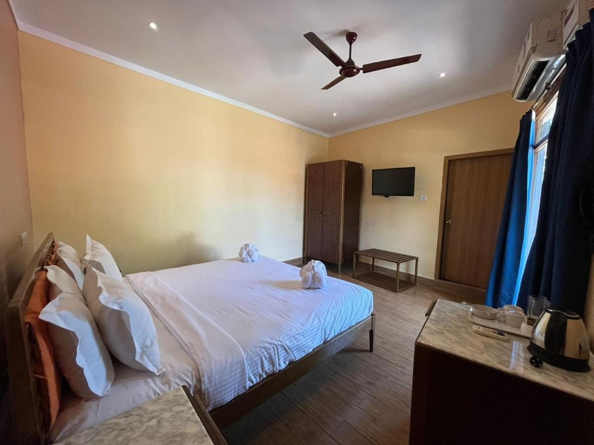 Rococco Ashvem Hotel Mandrem Buitenkant foto